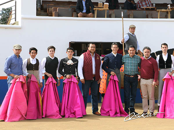 Alegre posada de ambiente taurino