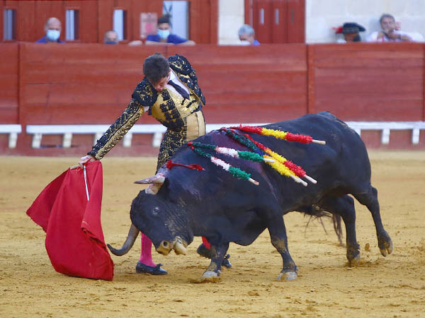 Negro con recorrido