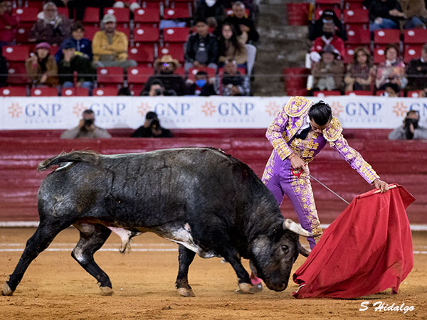 Corriendo la mano