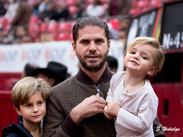 Xavier Sordo con sus hijos