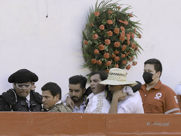 Auxiliado rumbo a la enfermera