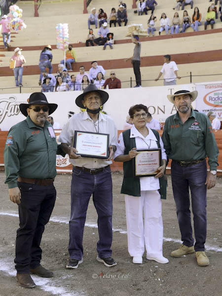 El Chino y Candelaria, homenajeados