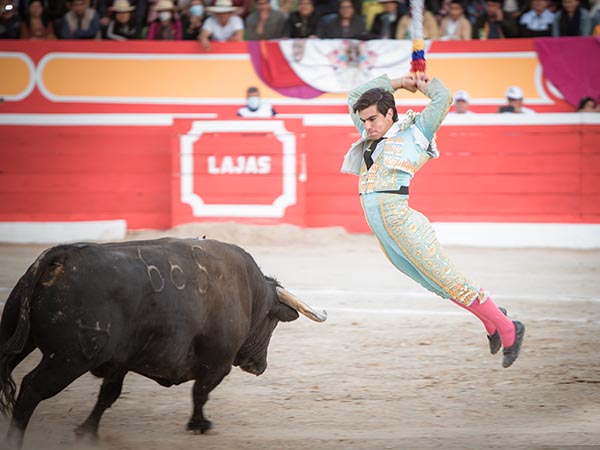 Matador de tres tercios