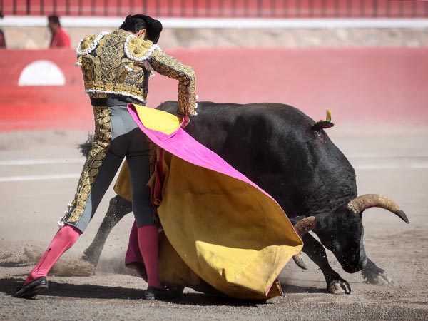 Calita inicia el festejo