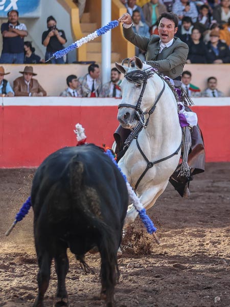 Banderilla al quiebro