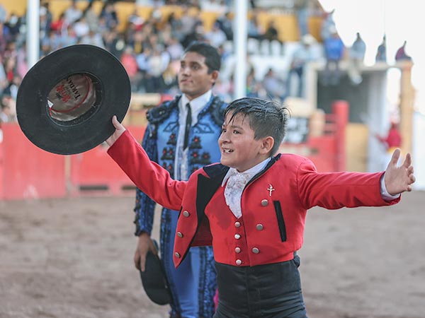 Recogiendo las palmas en la vuelta