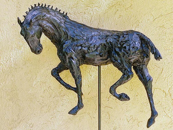 Caballo en bronce