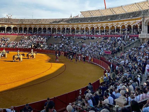 Primera de feria en Sevilla