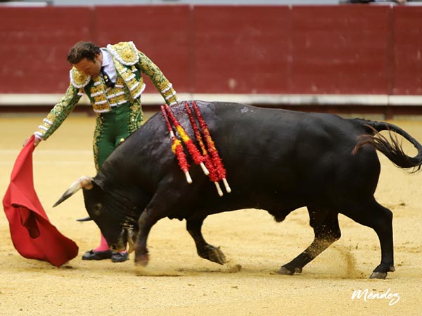 Ferrera, primer espada