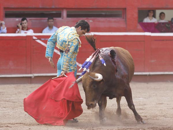 Vistoso cambio de mano