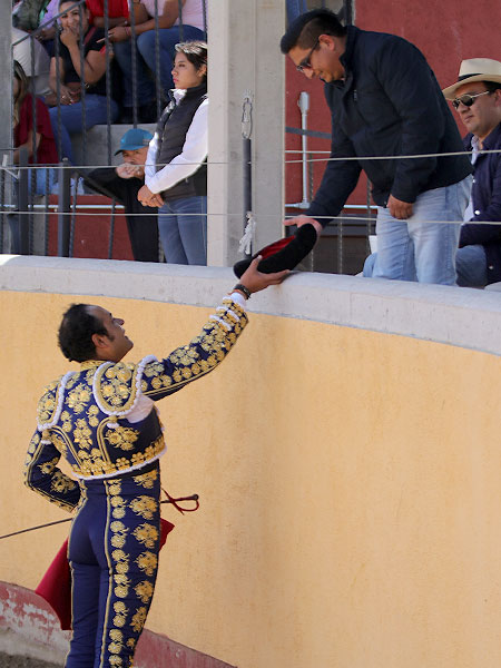 Brindis al alcalde Edgardo