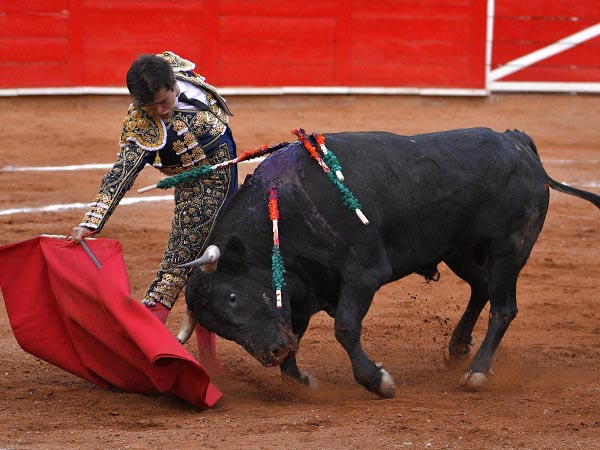 Bajando la mano