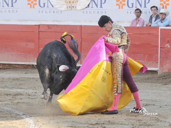 Luis abre el festejo