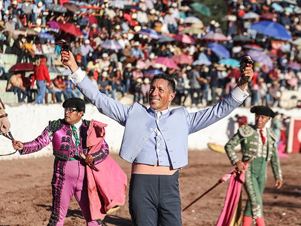 Dos trofeos al caballista