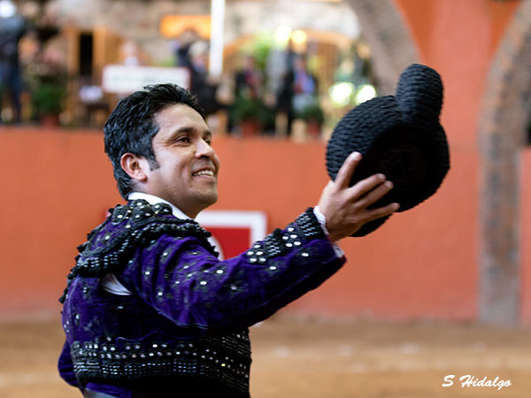 Rogelio Snchez, meritorios pares