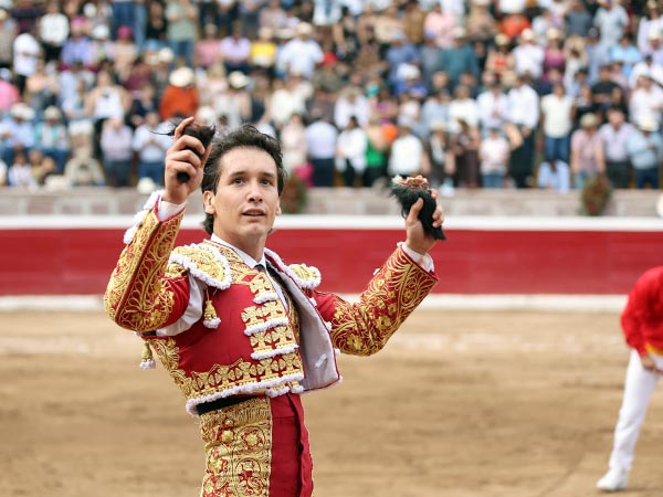 Dos orejas para Gilio