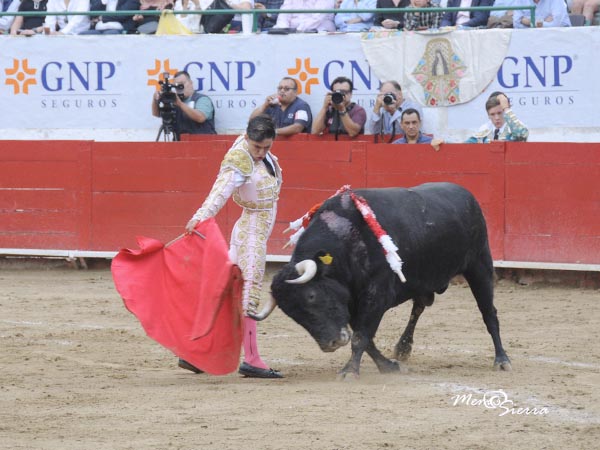 Sobre las rayas del tercio