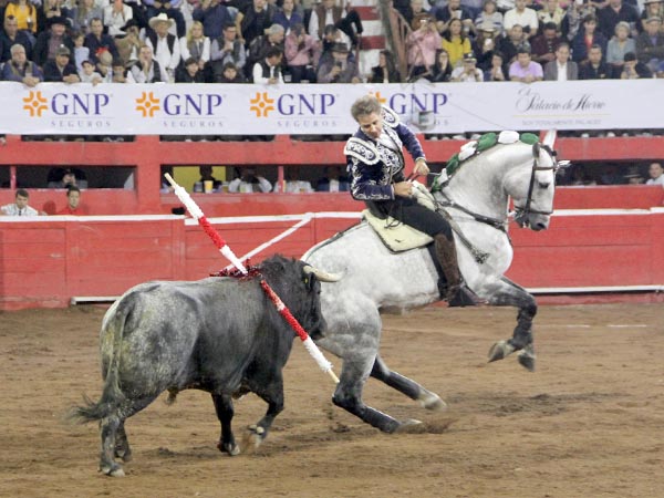 Encelando con la grupa