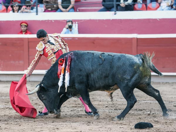 Acompasados derechazos