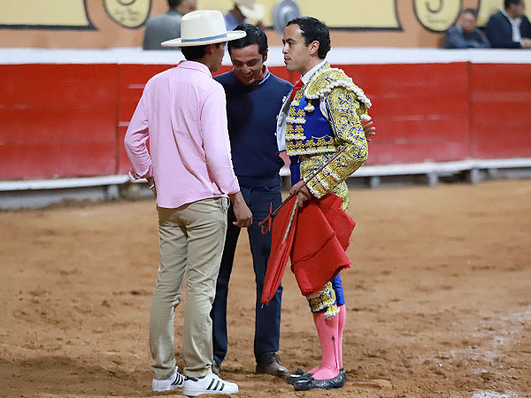 Tres hermanos matadores de toros