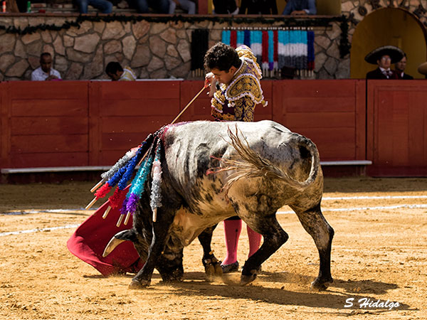 Leo Valadez, sin suerte