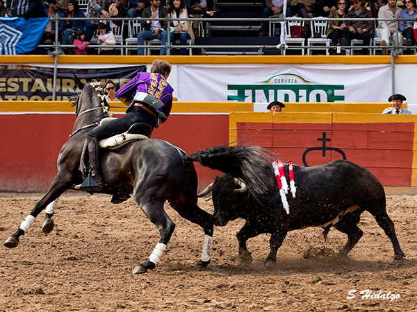 Toreo a caballo