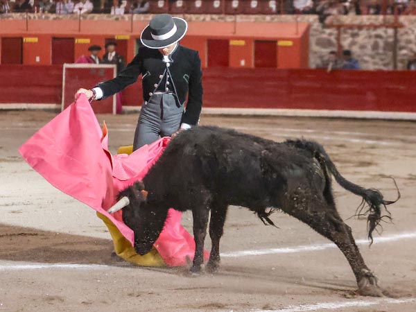 David Jurez abre la ordinaria