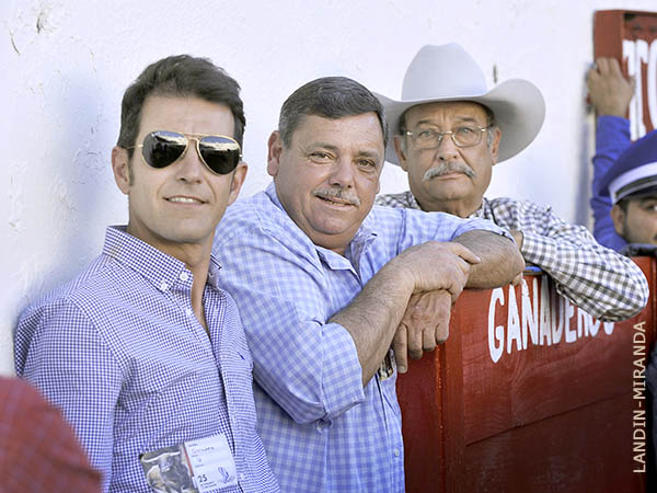 Arturo, Hctor y Salvador