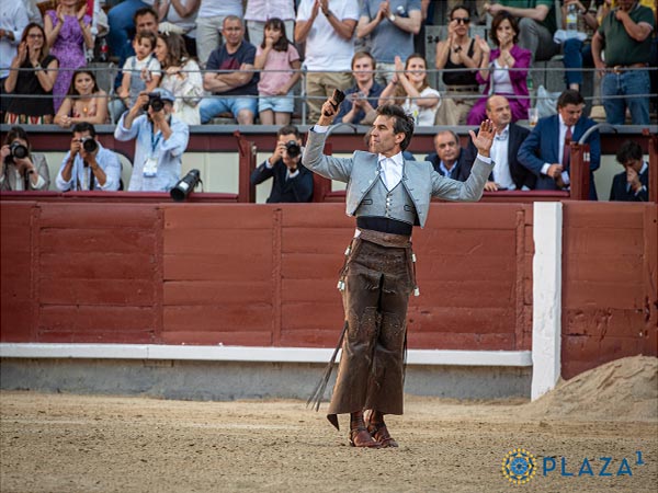 Una oreja para Sergio