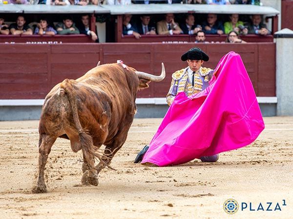 Castella abre el festejo