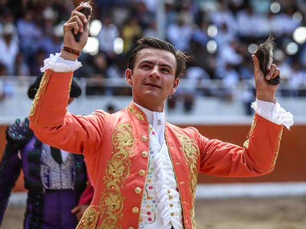 Dos trofeos al caballista