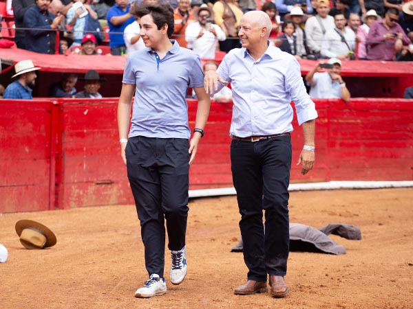 Los ganaderos en la vuelta