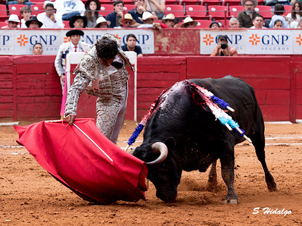 Manolo Gonzlez, buena presentacion