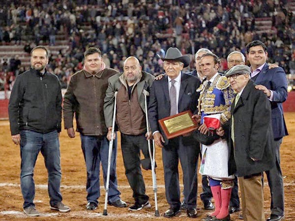 Homenaje a Antonio Ferrera