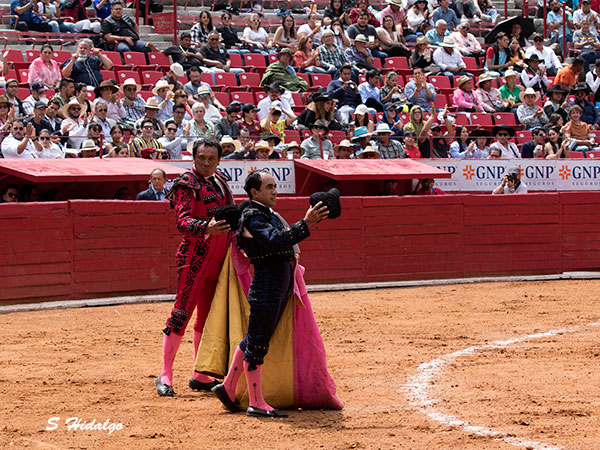 Venturita y Claudio Montiel, ovacionados