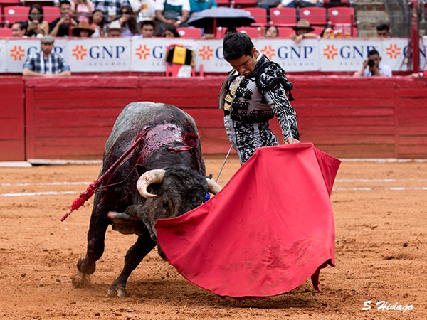 Joel Castaeda, termino en encerrona