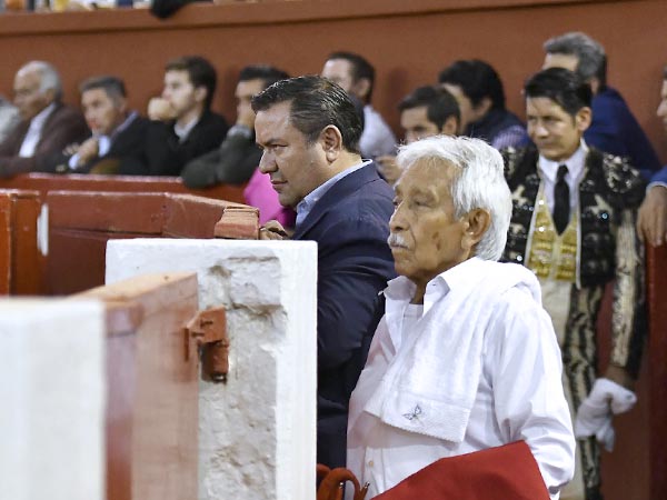 Dos generaciones de grandes taurinos