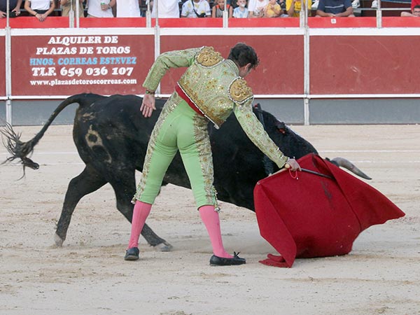 Bajando la mano