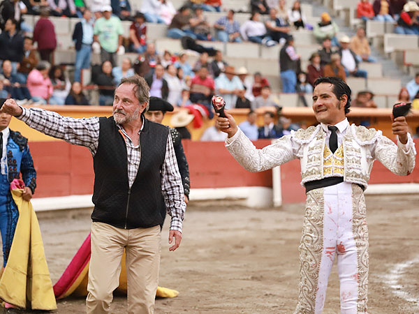 Con el ganadero de Piedras Negras