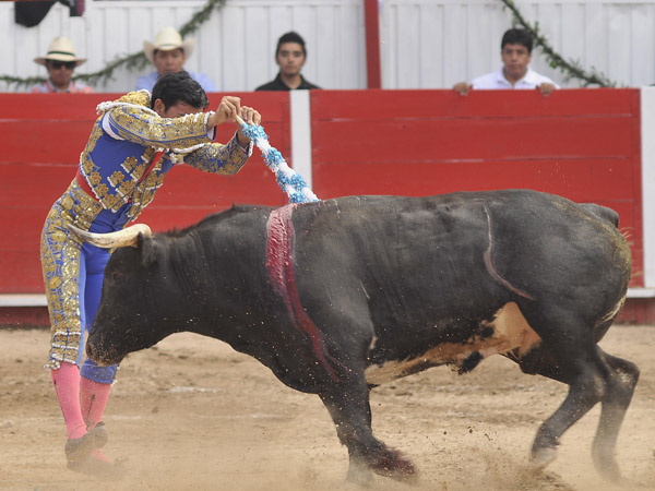 Un par de banderillas ortodoxo