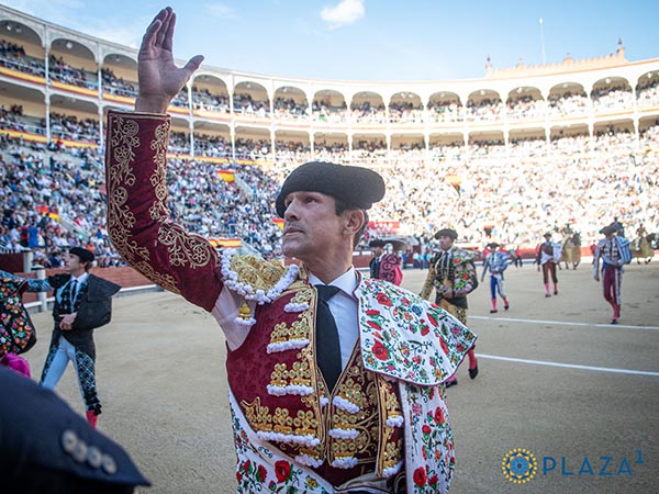 Saludo al biombo