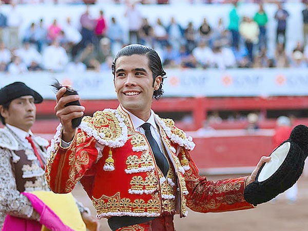 San Román corta una oreja en Monterrey