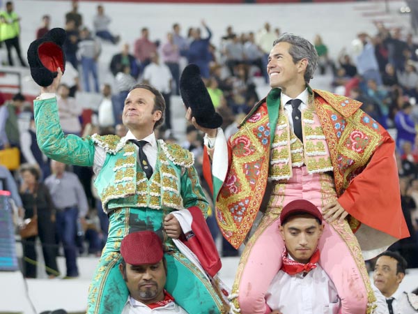 Triunfadores de la corrida de las luces