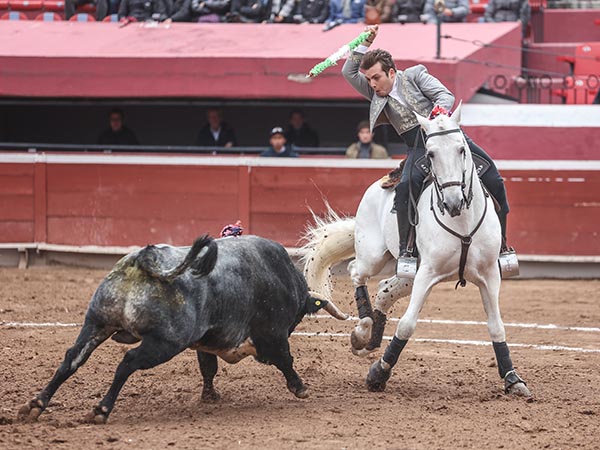 Valiente y espectacular