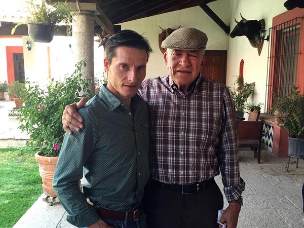 Diego Urdiales, de visita en la finca