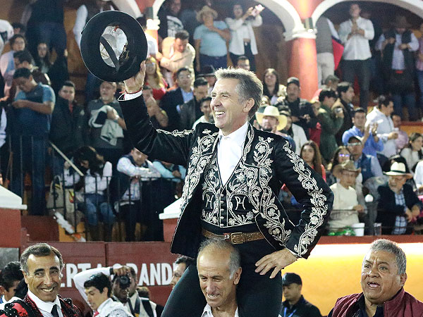 Pablo triunfa en su despedida de Tlaxcala