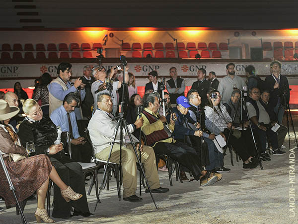 Invitados los medios taurinos