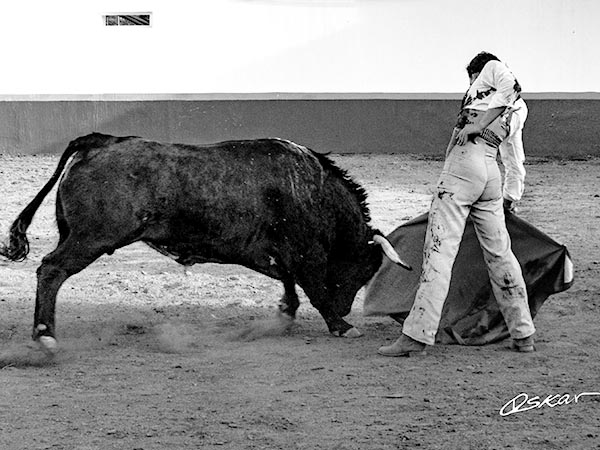 Bajando la mano