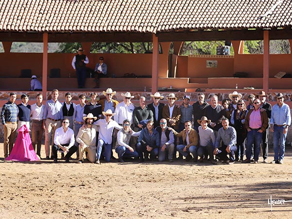 Tarde torera en Jaral de Peas