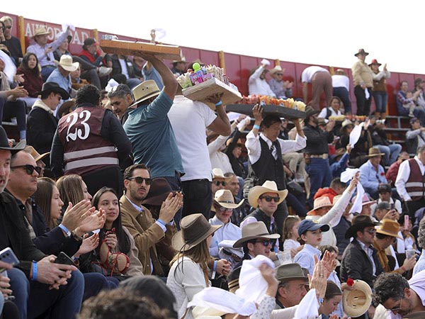 Tendidos en Santa Jacinta